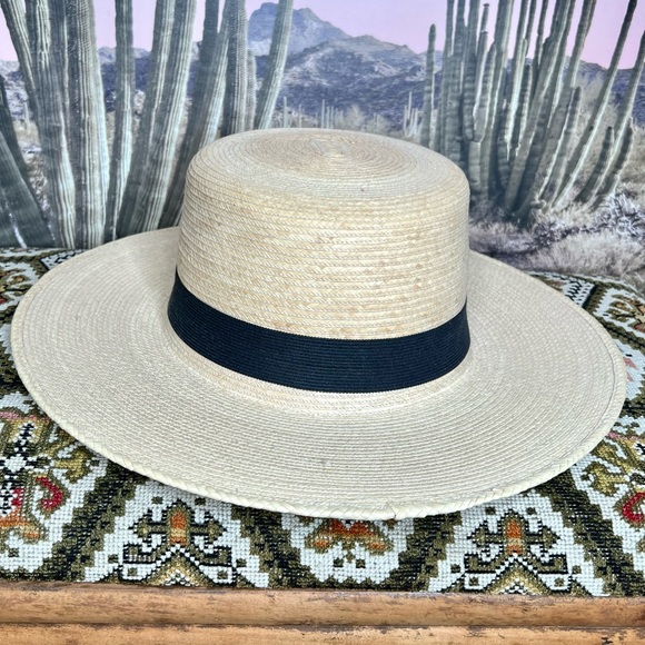 Vintage Straw Hat - Picture 6 of 6